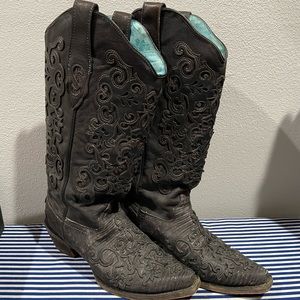 Women’s Corral Cowboy Boots Black Snip Toe